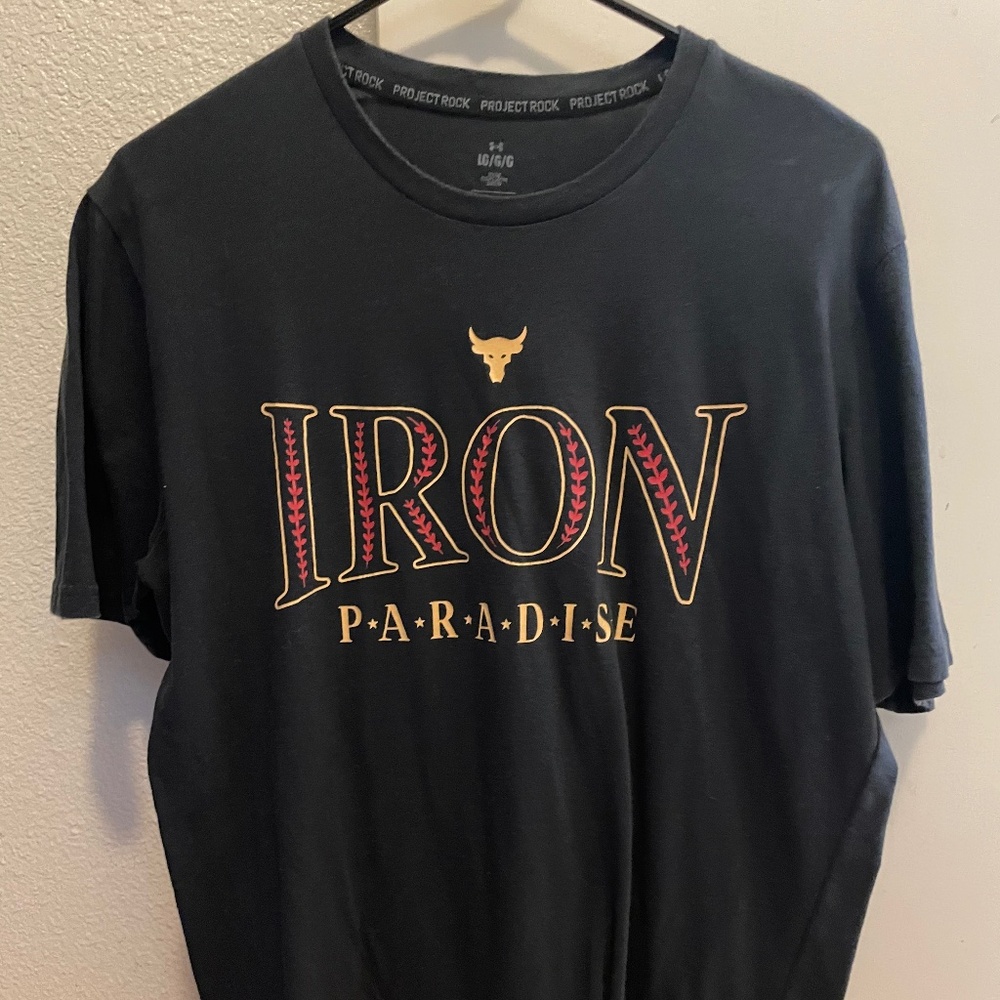 Project Rock Under Armour shirt Large Men